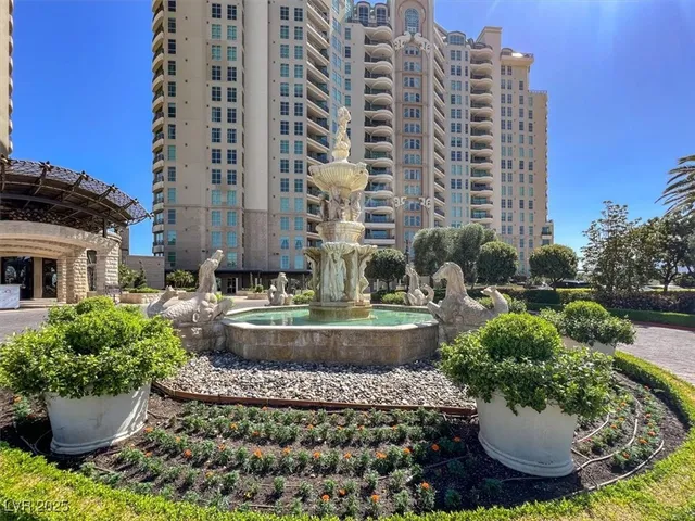 $945,987 | 9101 Alta Drive, Unit 18, Las Vegas, NV 89145