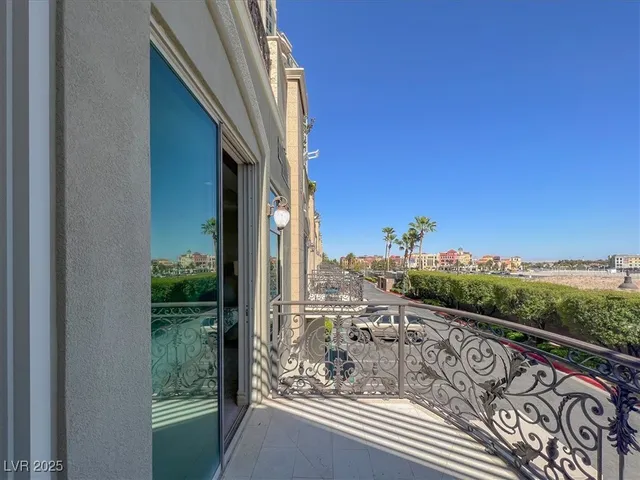 $945,987 | 9101 Alta Drive, Unit 18, Las Vegas, NV 89145