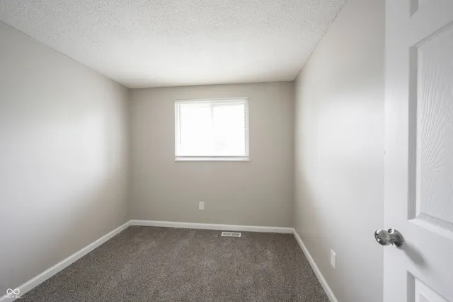 $199,999 | 2740 Pawnee Drive, Indianapolis, IN 46229