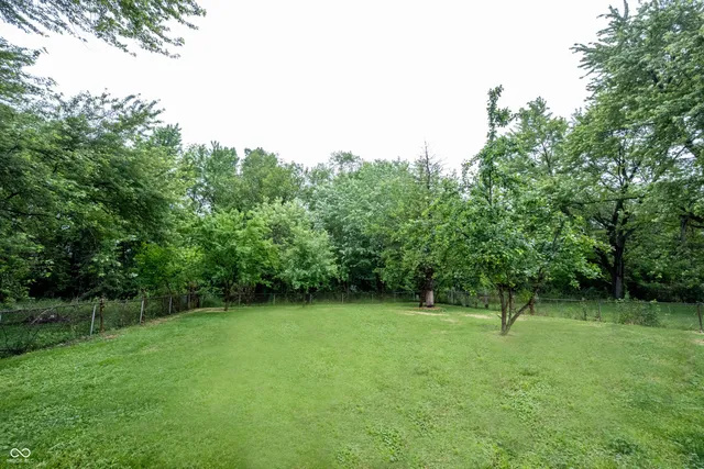 $199,999 | 2740 Pawnee Drive, Indianapolis, IN 46229