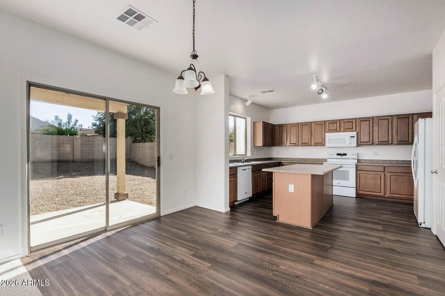 4449 East Dublin Street Gilbert, AZ 85295 - Photo 13 of 46 1003109272