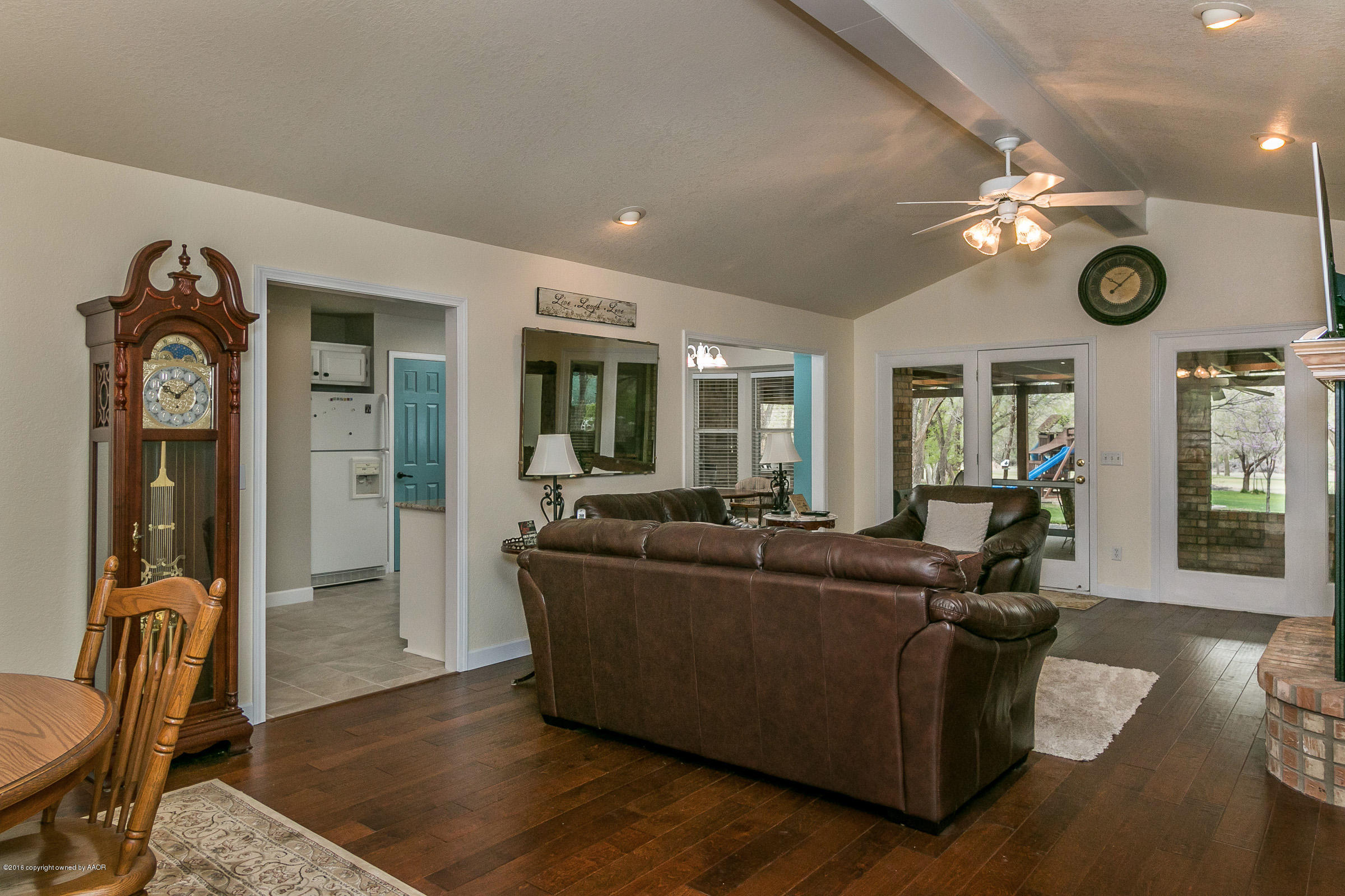 19410 Mockingbird Road Canyon, TX 79015 - Photo 5 of 38 Living Room From Entry