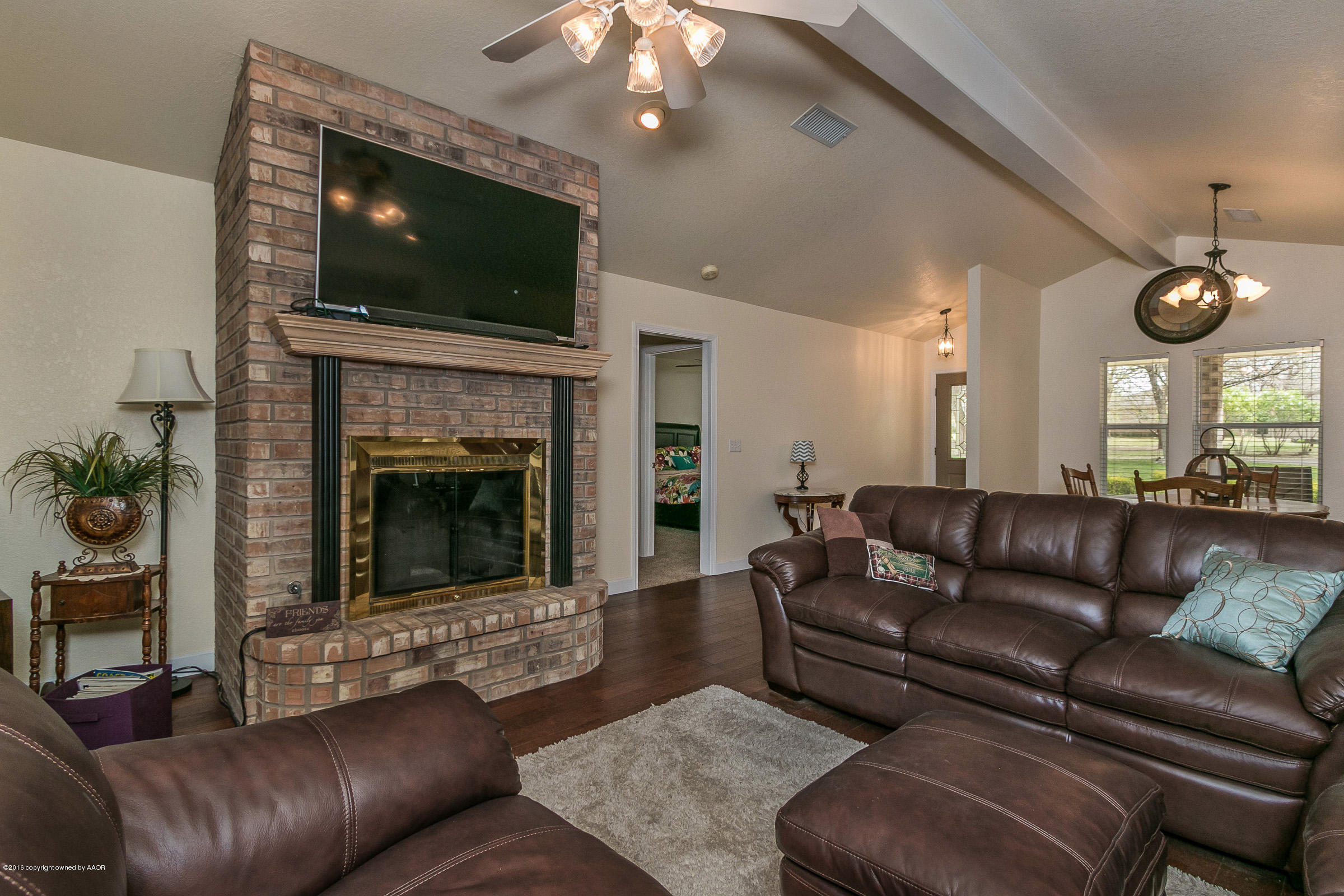 19410 Mockingbird Road Canyon, TX 79015 - Photo 6 of 38 Living Room 2