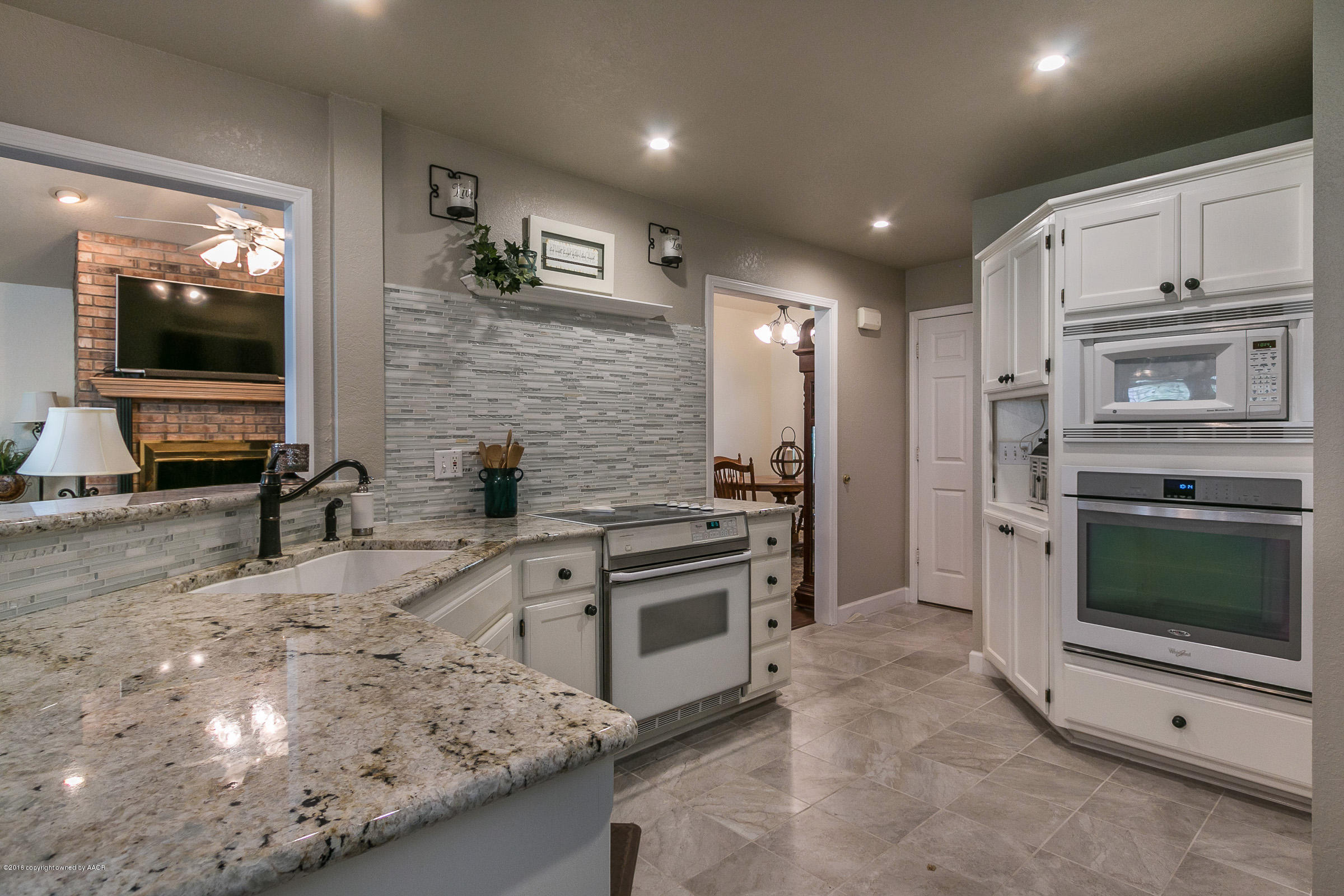 19410 Mockingbird Road Canyon, TX 79015 - Photo 9 of 38 Kitchen