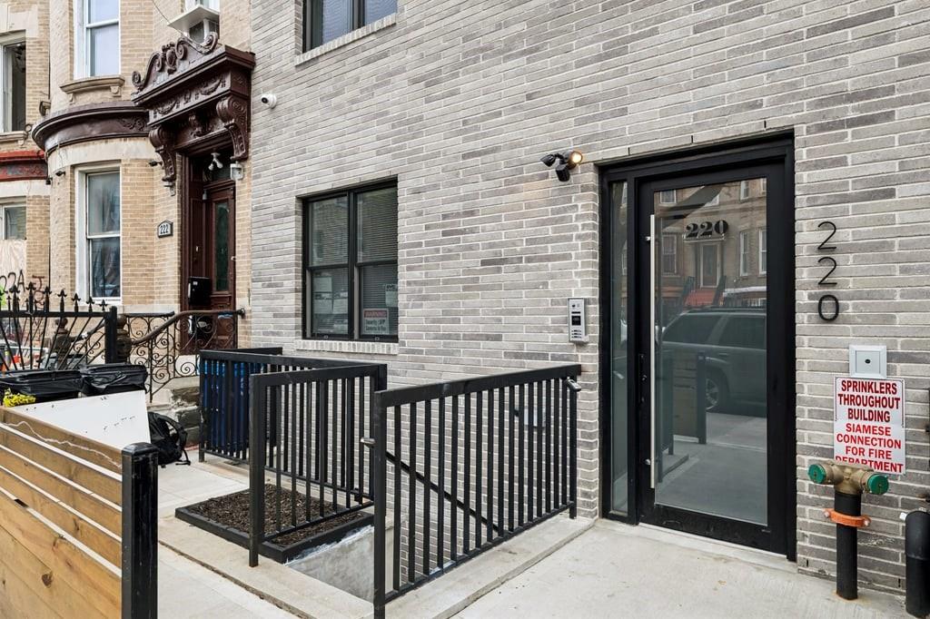 220 Schaefer Street, Unit 3F Brooklyn, NY 11207 - Photo 2 of 9