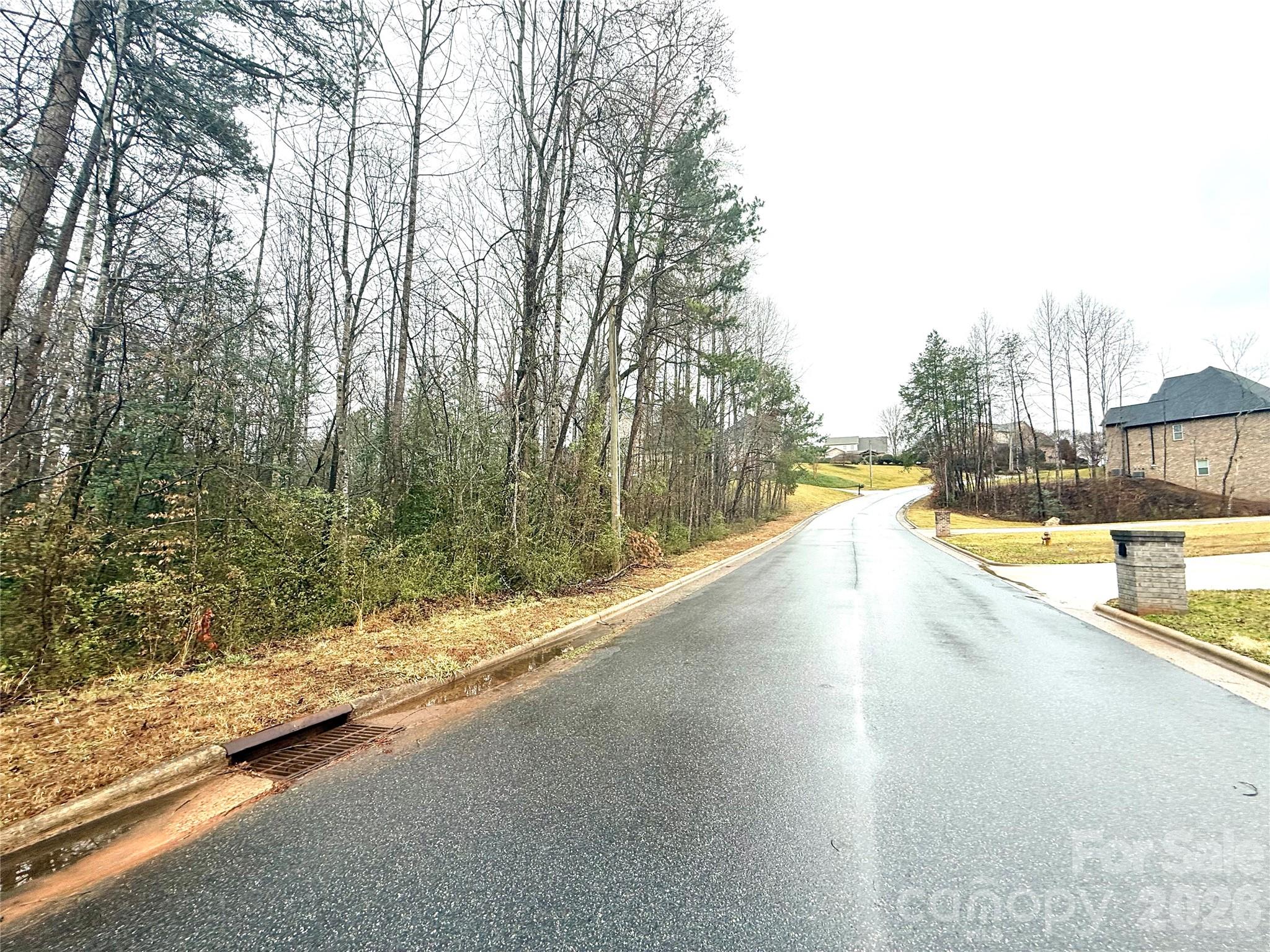 5136 Mark Drive Northeast Hickory, NC 28601 - Photo 8 of 12