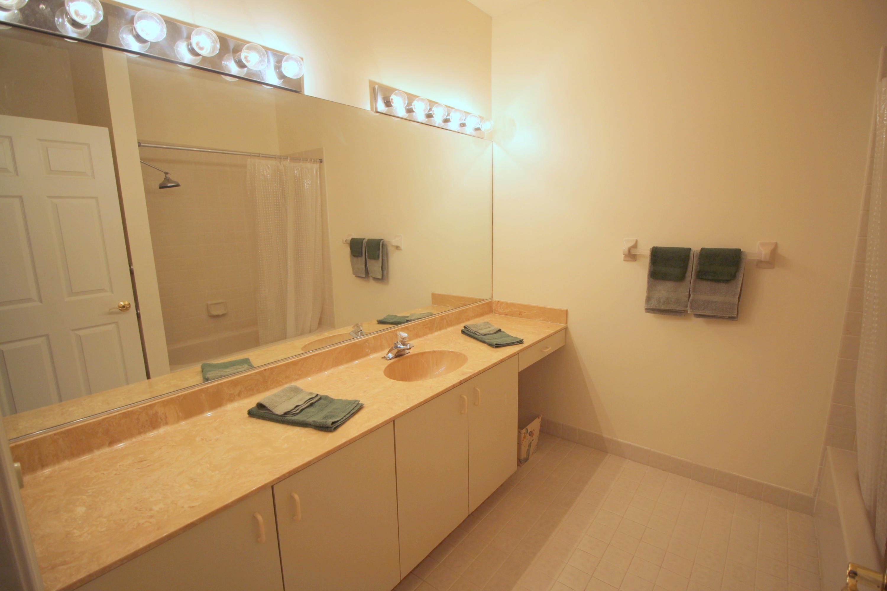 23328 Water Circle Boca Raton, FL 33486 - Photo 33 of 44 Bath 2