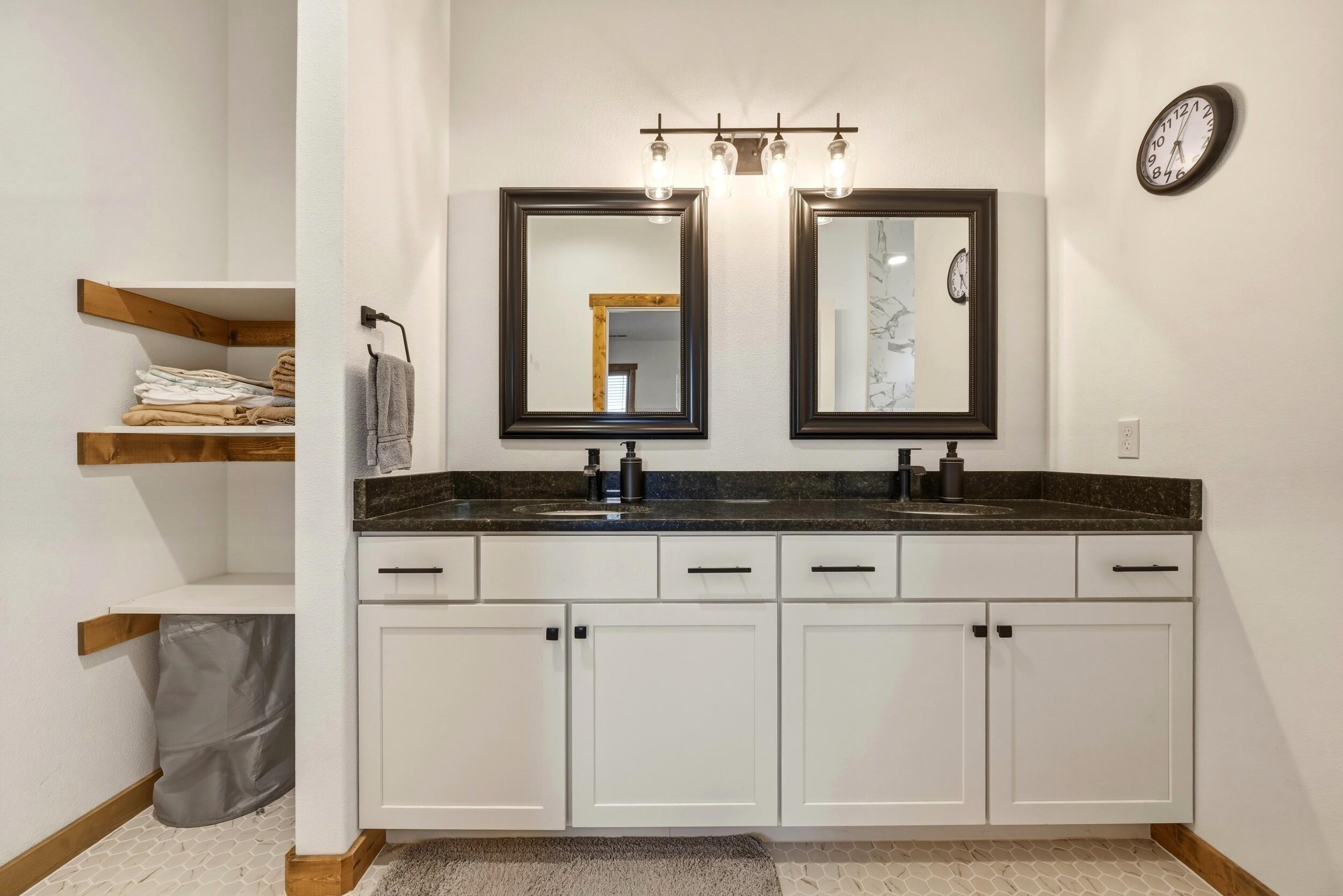 1353 Stoneridge Drive Ranchester, WY 82839 - Photo 20 of 42 Primary bath with storage