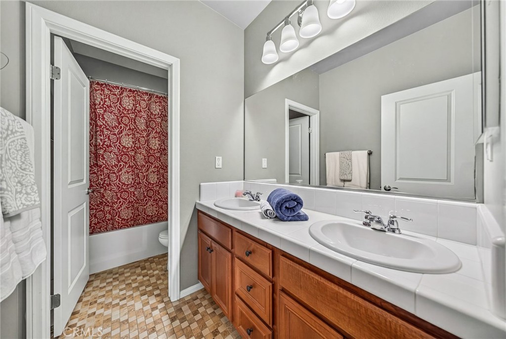 28344 Fox Ridge Cove Menifee, CA 92585 - Photo 37 of 64