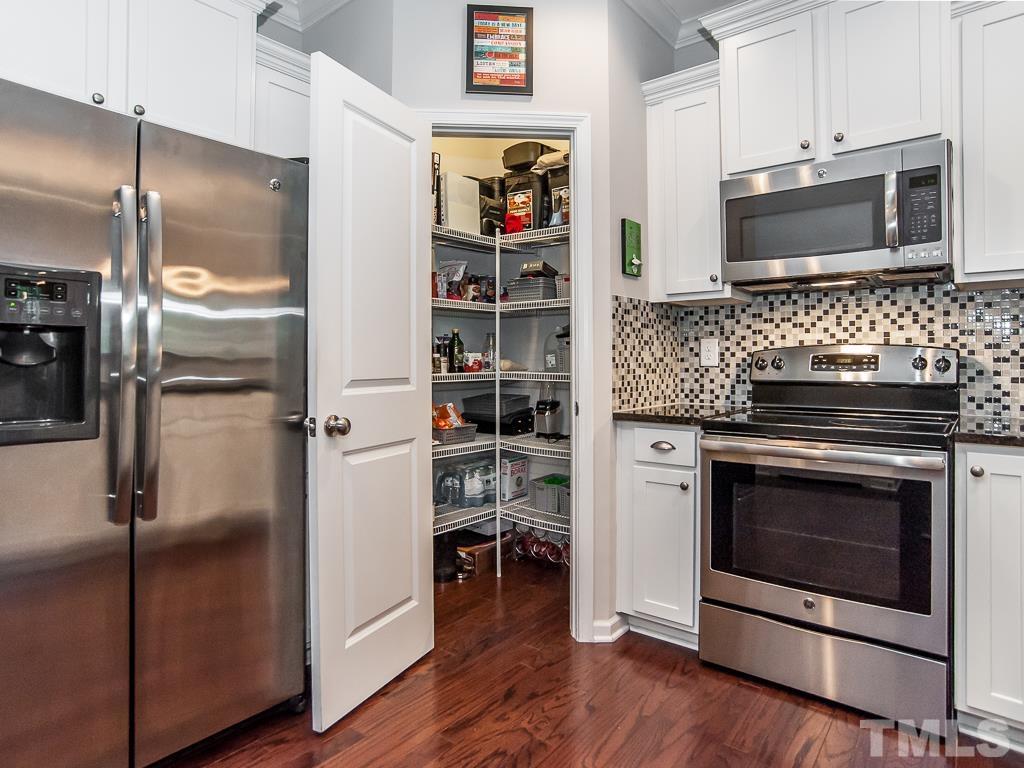 12645 Gallant Place Raleigh, NC 27614 - Photo 5 of 30 Gallery Image 5