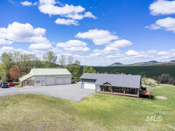 $1,250,000 | 1011 Rothwell Road, Viola, ID 83872