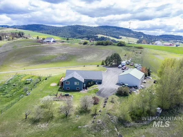 $1,250,000 | 1011 Rothwell Road, Viola, ID 83872