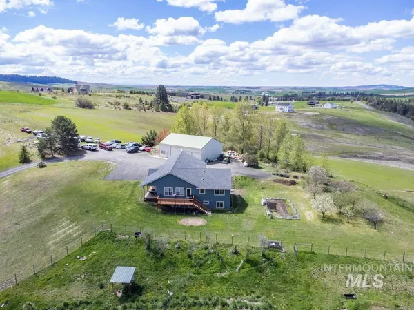 $1,250,000 | 1011 Rothwell Road, Viola, ID 83872