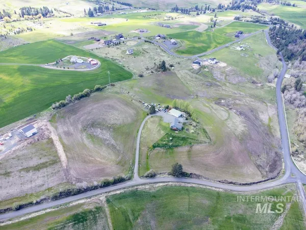 $1,250,000 | 1011 Rothwell Road, Viola, ID 83872