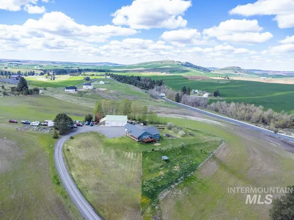 $1,250,000 | 1011 Rothwell Road, Viola, ID 83872