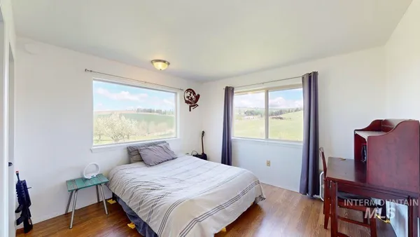 $1,250,000 | 1011 Rothwell Road, Viola, ID 83872