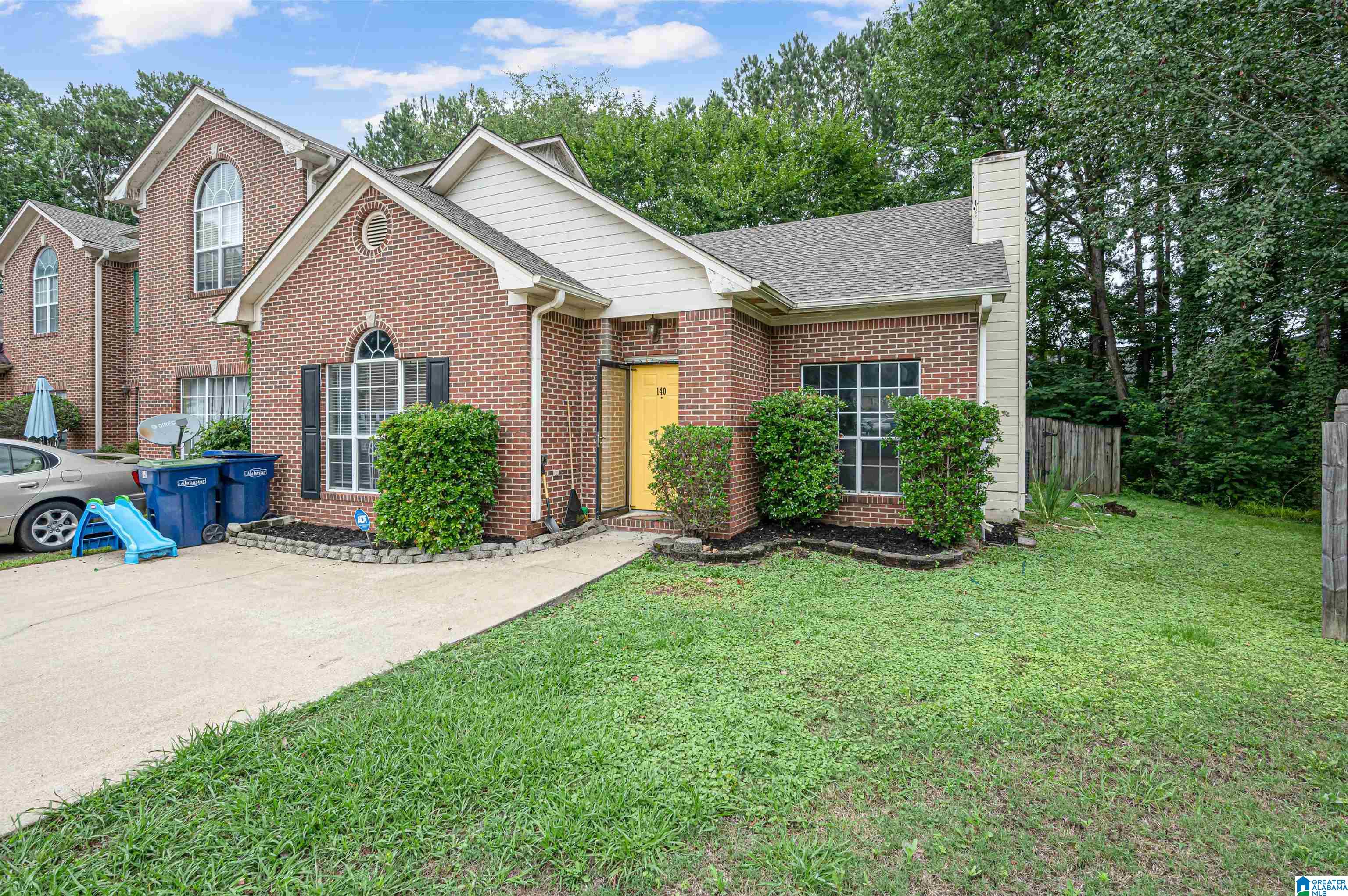 140 Timberleaf Circle Alabaster, AL 35007 - Photo 2 of 30