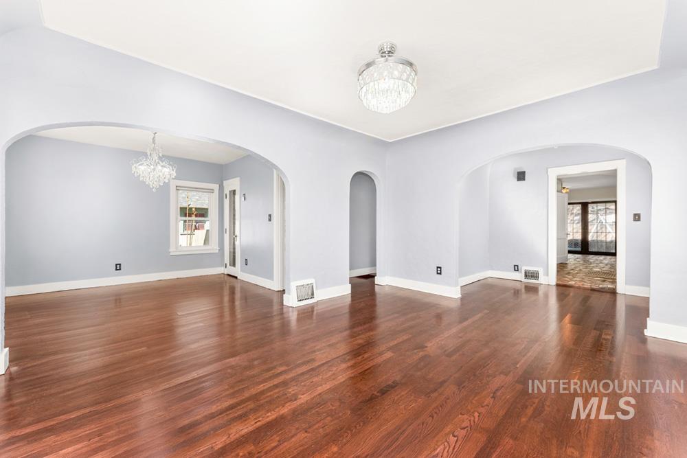 302 Peasley Street Boise, ID 83705 - Photo 3 of 24