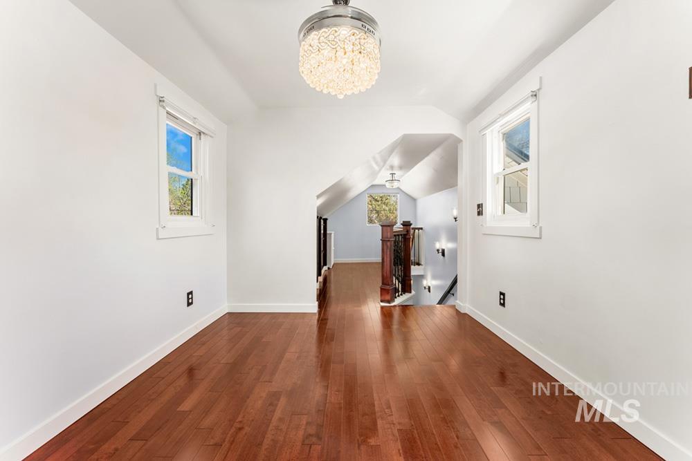 302 Peasley Street Boise, ID 83705 - Photo 8 of 24