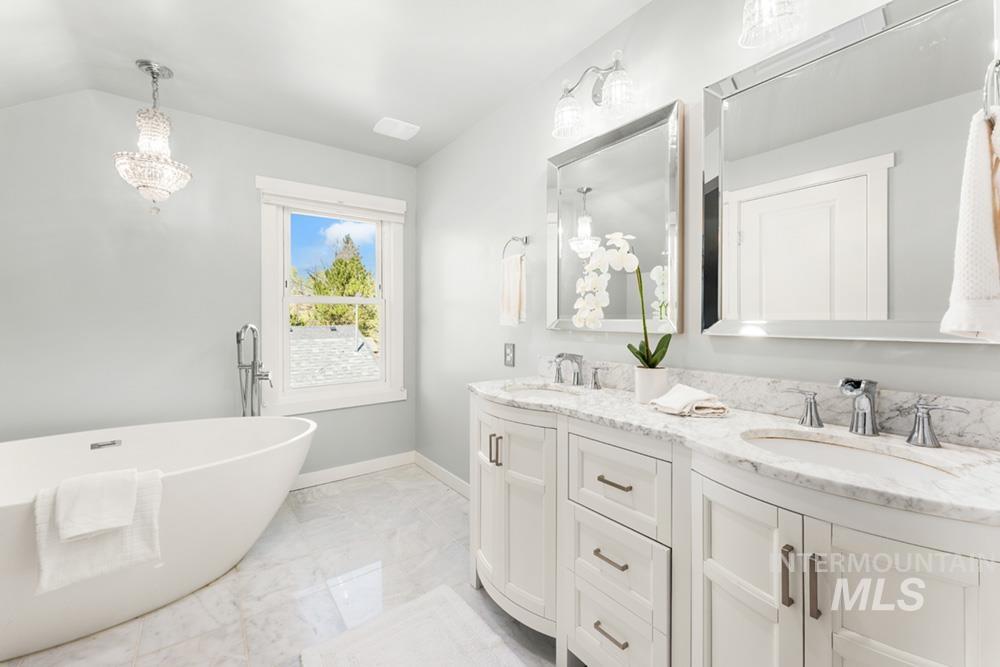 302 Peasley Street Boise, ID 83705 - Photo 10 of 24