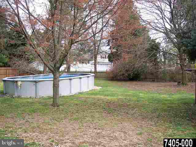 419 Hamlet Drive West Spring Grove, PA 17362 - Photo 4 of 15 Gallery Image 4