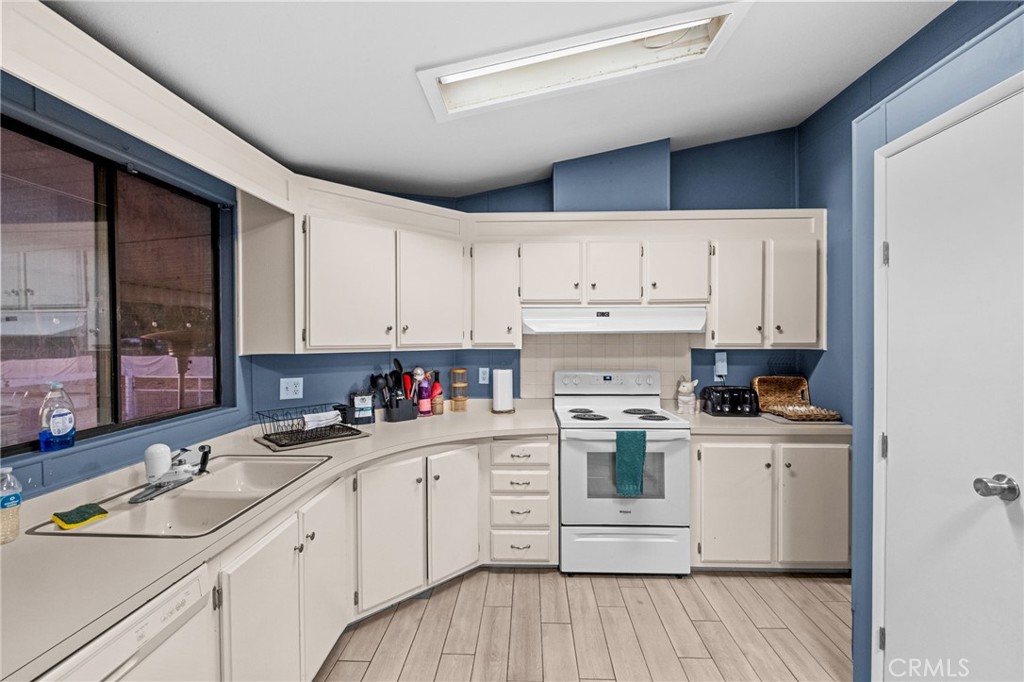 30883 Sherman Road Menifee, CA 92584 - Photo 18 of 47