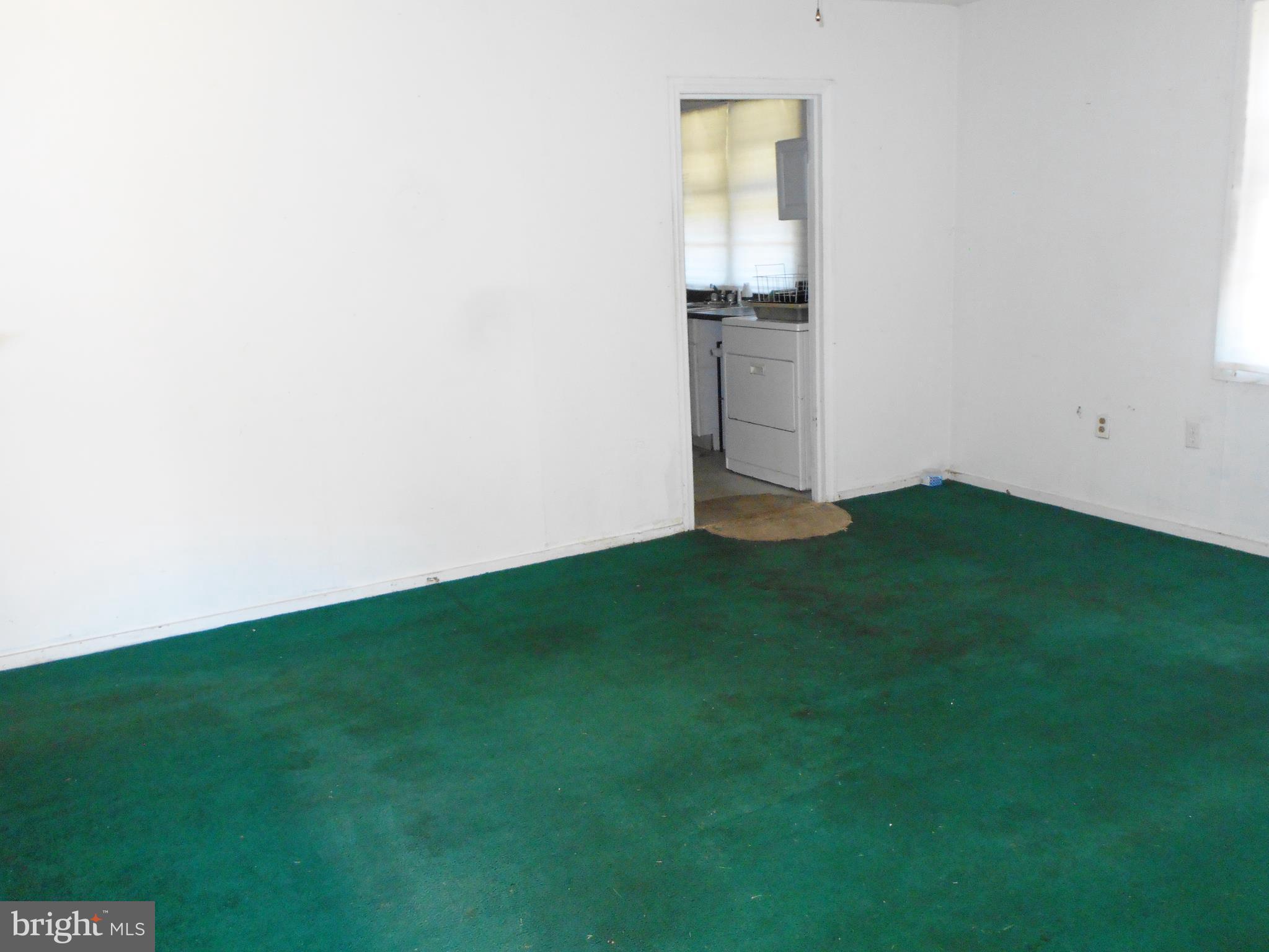 4310 Middletown Road Pomfret, MD 20675 - Photo 11 of 28 Living Room