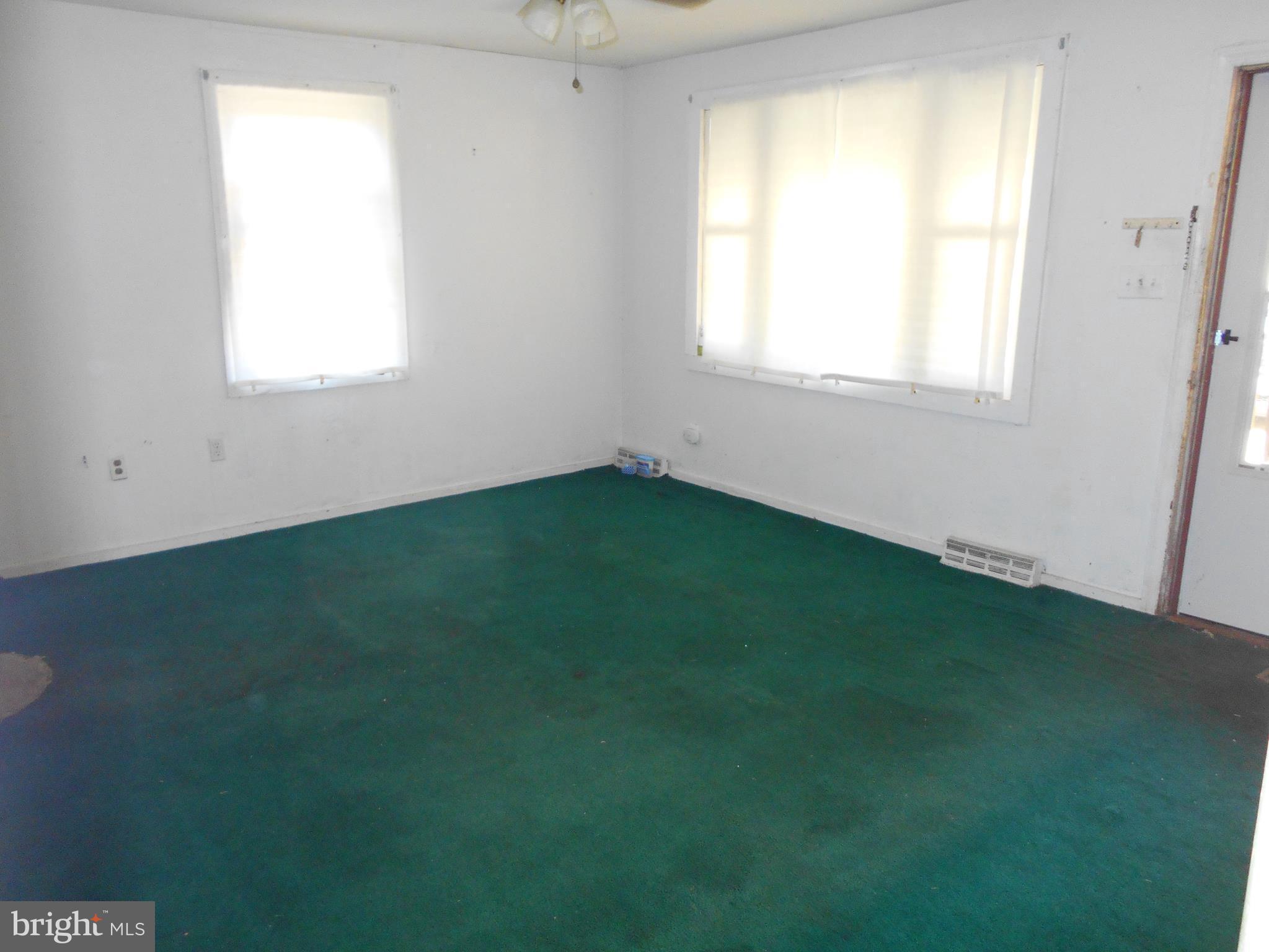 4310 Middletown Road Pomfret, MD 20675 - Photo 12 of 28 Living Room