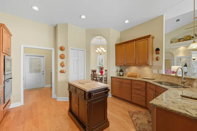 $959,700 | 305 Marsh Point Circle, St. Augustine, FL 32080