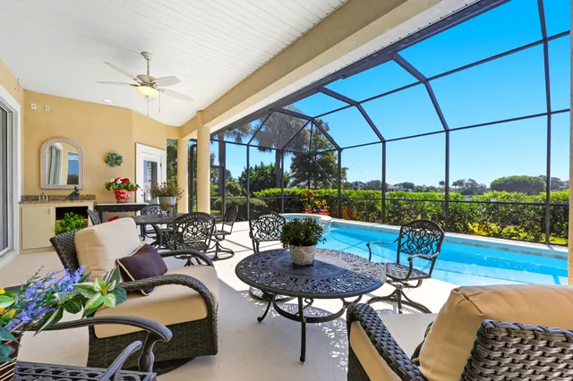 $959,700 | 305 Marsh Point Circle, St. Augustine, FL 32080