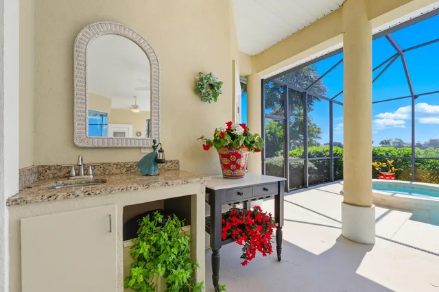 $959,700 | 305 Marsh Point Circle, St. Augustine, FL 32080
