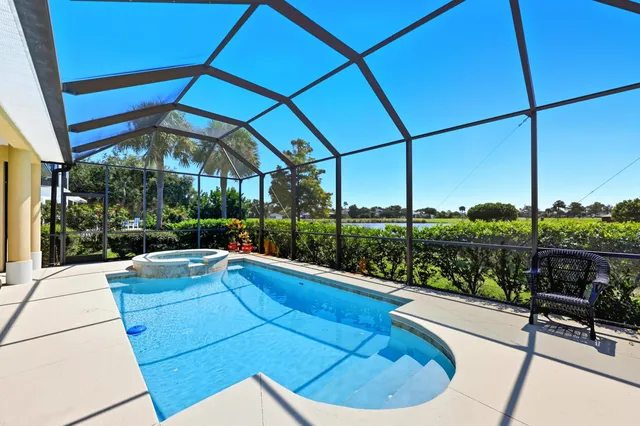 $959,700 | 305 Marsh Point Circle, St. Augustine, FL 32080