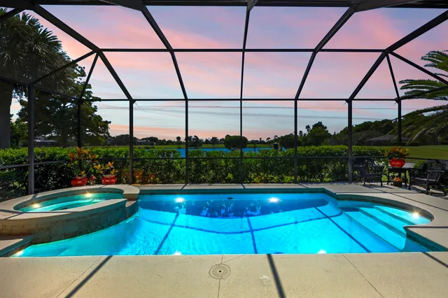 $959,700 | 305 Marsh Point Circle, St. Augustine, FL 32080