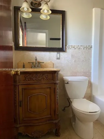 $1,480 | 5174 Northeast 6th Avenue, Unit 529, Oakland Park, FL 33334