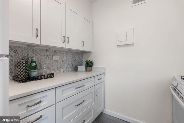 $340,000 | 3701 Connecticut Avenue Northwest, Unit 523, Washington, DC 20008