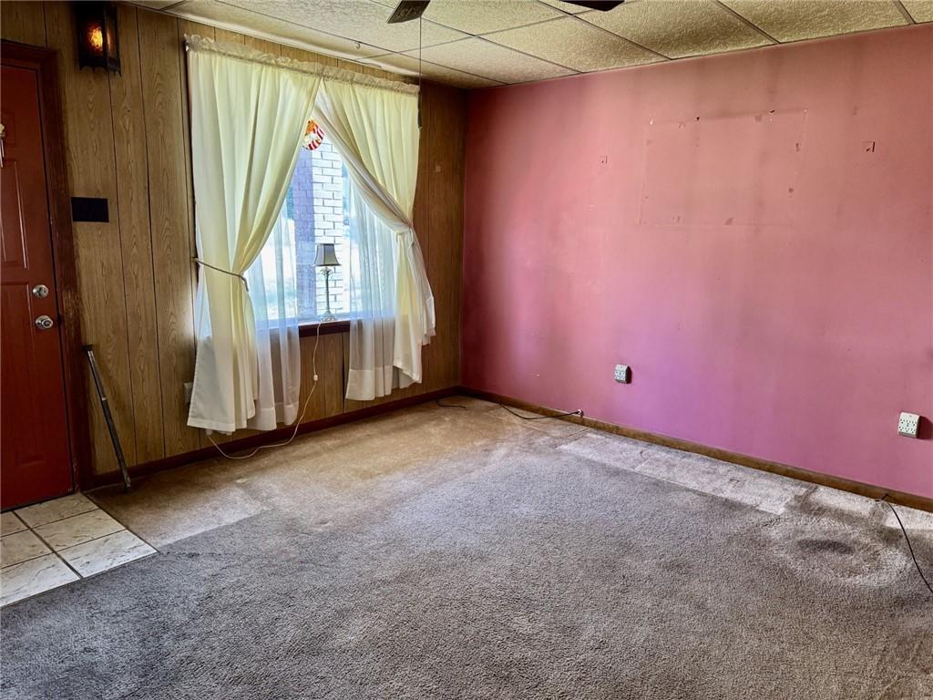 609 Lincoln Street Rochester, PA 15074 - Photo 3 of 24 an empty room with windows