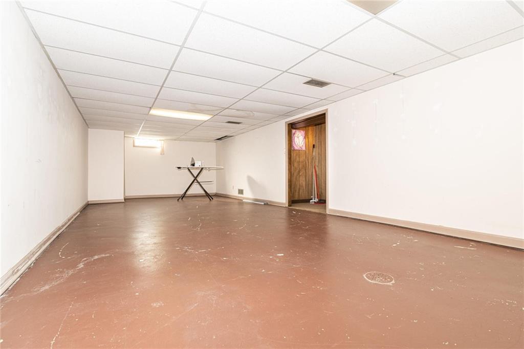 138 Hoss Road Indianapolis, IN 46217 - Photo 25 of 32 Gallery Image 25