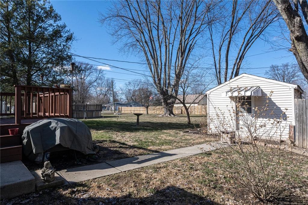 138 Hoss Road Indianapolis, IN 46217 - Photo 31 of 32 Gallery Image 31