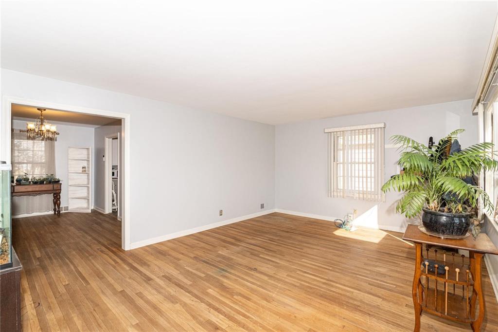 138 Hoss Road Indianapolis, IN 46217 - Photo 8 of 32 Gallery Image 8