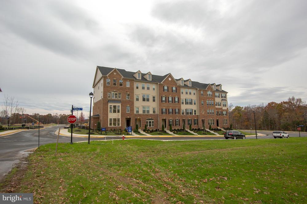 8002 Orchard Grove Road, Unit 820 Odenton, MD 21113 - Photo 29 of 30 MATISSSE - SPACIOUS OPEN FLOORPLAN