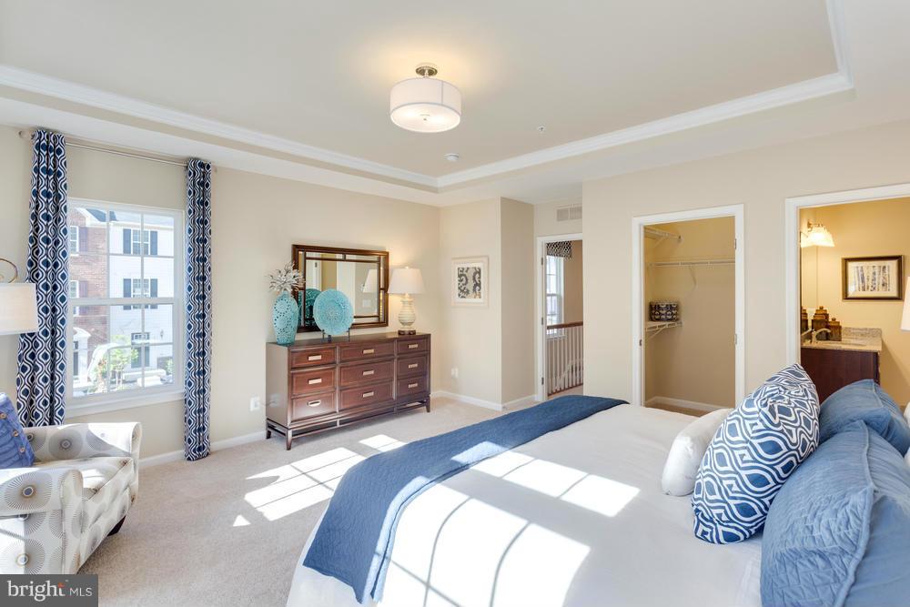 8002 Orchard Grove Road, Unit 820 Odenton, MD 21113 - Photo 7 of 30 OWNERS BEDROOM W/2 WALK-IN CLOSETS