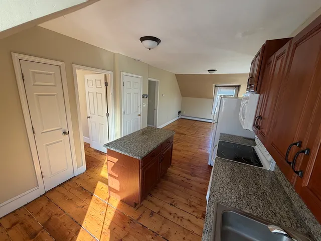 $2,300 | 91 Nason Street, Unit 3, Maynard, MA 01754