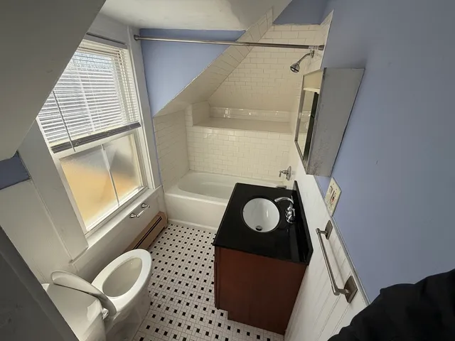 $2,300 | 91 Nason Street, Unit 3, Maynard, MA 01754