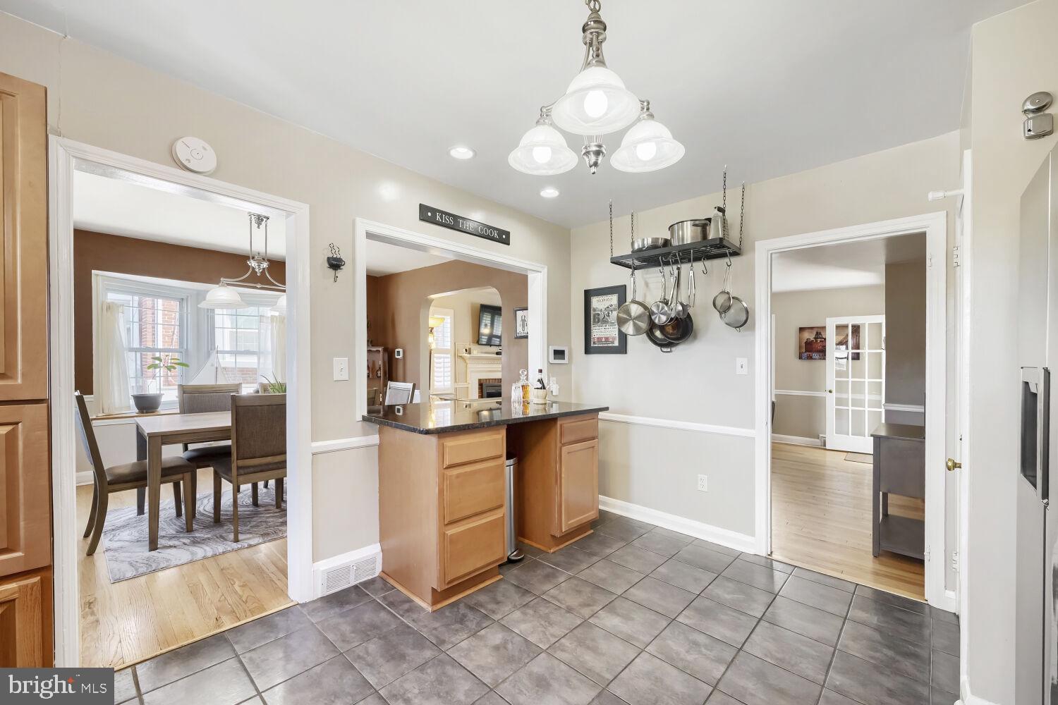 1827 Edgewood Road Towson, MD 21286 - Photo 11 of 34 Gallery Image 11