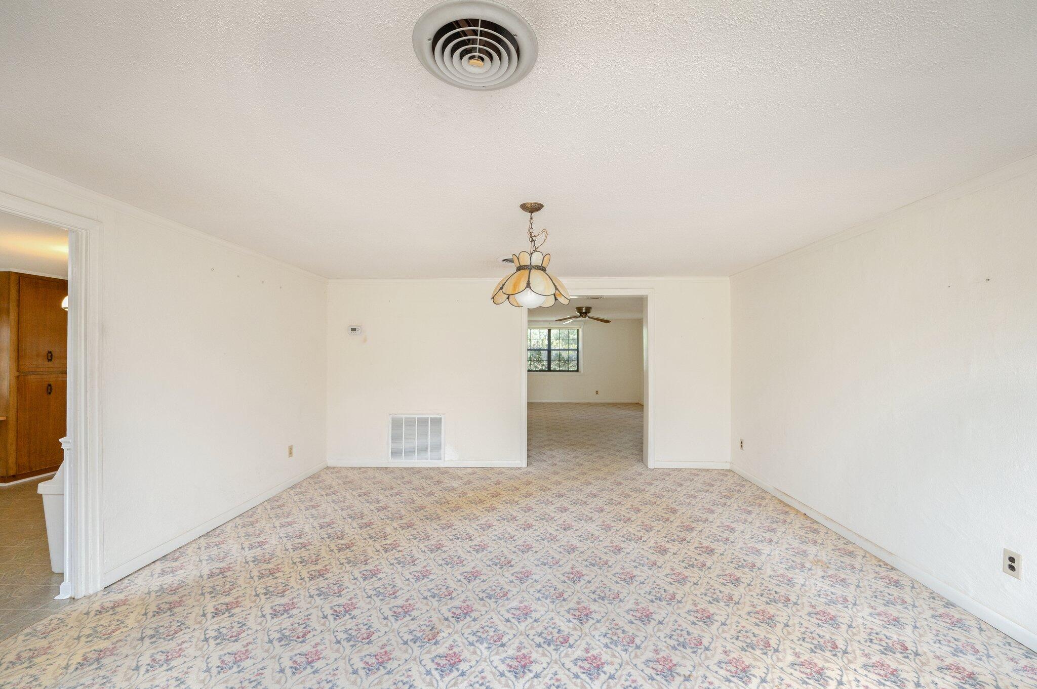 80 Engelbrecht Road DeFuniak Springs, FL 32433 - Photo 9 of 55 8-web-or-mls-80 Englebrecht Rd-02
