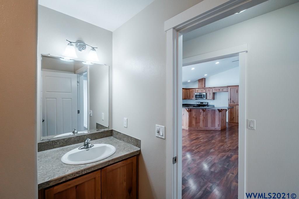 15250 Ball Road Sheridan, OR 97378 - Photo 32 of 41