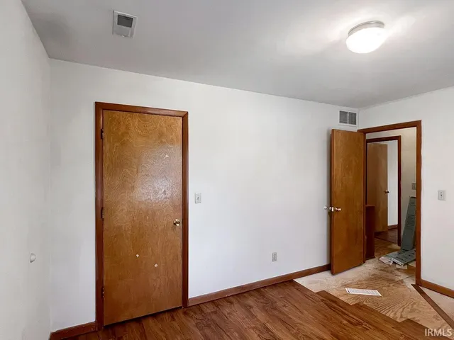 $2,500 | 2304 East 8th Street, Bloomington, IN 47408