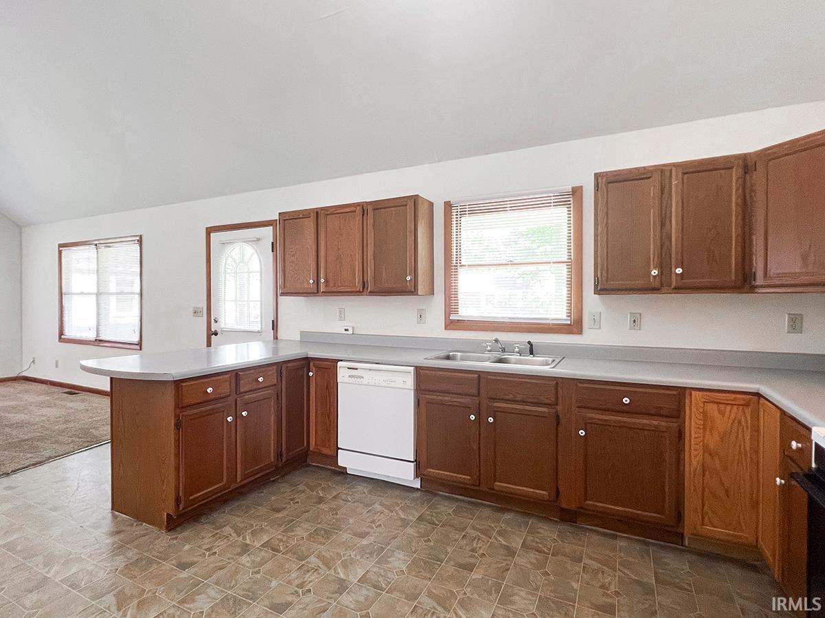 2304 East 8th Street Bloomington, IN 47408 - Photo 5 of 29