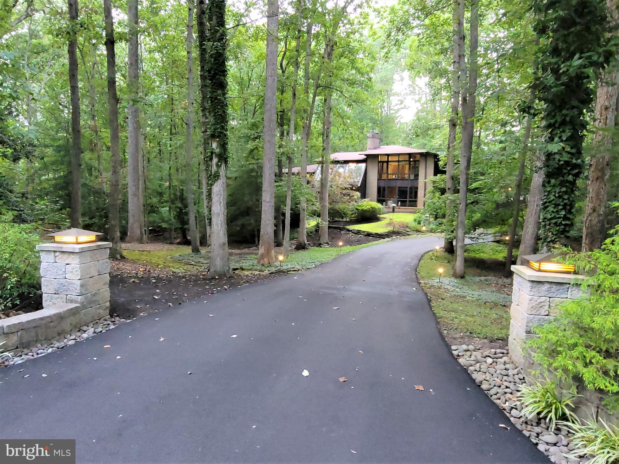 686 Discovery Road Davidsonville, MD 21035 - Photo 59 of 74 Lighted pillars give ambiance to the entrance.