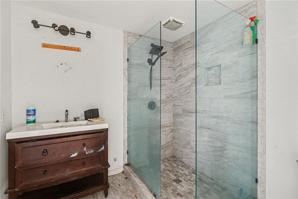 123 Baker Circle Southeast Calhoun, GA 30701 - Photo 11 of 15 a bathroom with a shower